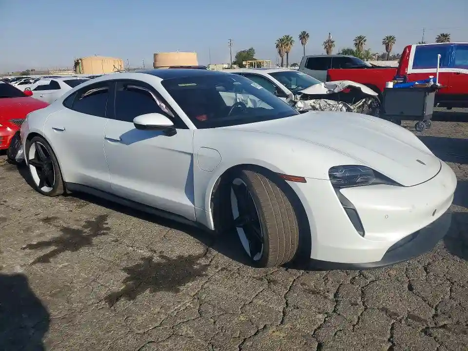 WP0AB2Y19MSA40873 2021 PORSCHE TAYCAN-3