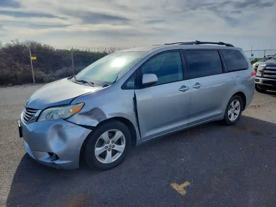 5TDKK3DC4CS237245 2012 TOYOTA SIENNA-0
