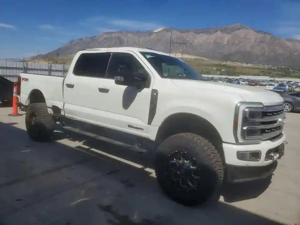 1FT8W3BT6REF94393 2024 FORD F350-3
