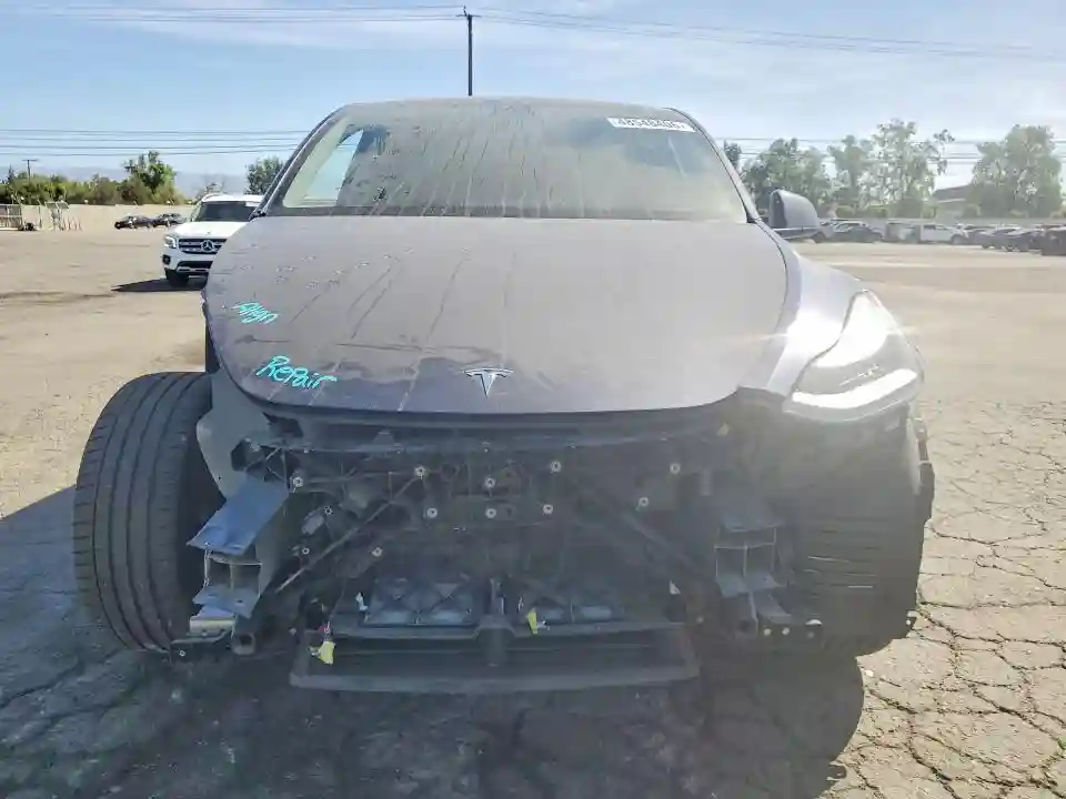 7SAYGDEE6PA128829 2023 TESLA MODEL Y-4