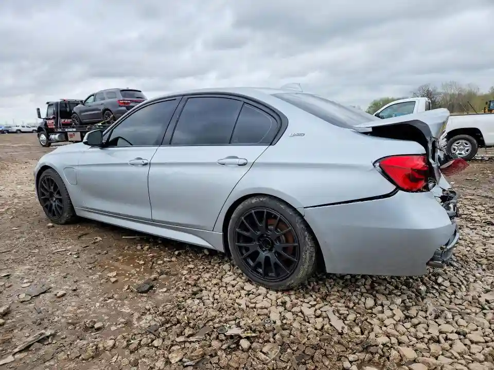 WBA8E1C51JA178039 2018 BMW 3 SERIES-1