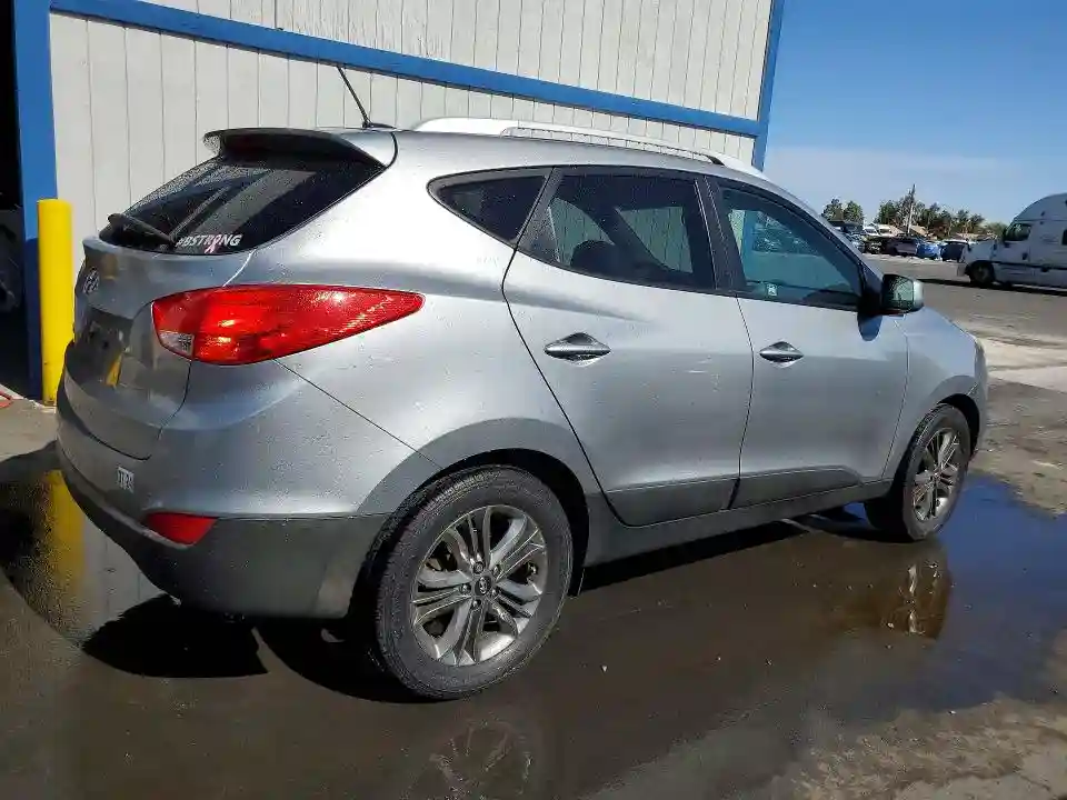 KM8JU3AG5FU112859 2015 HYUNDAI TUCSON-2