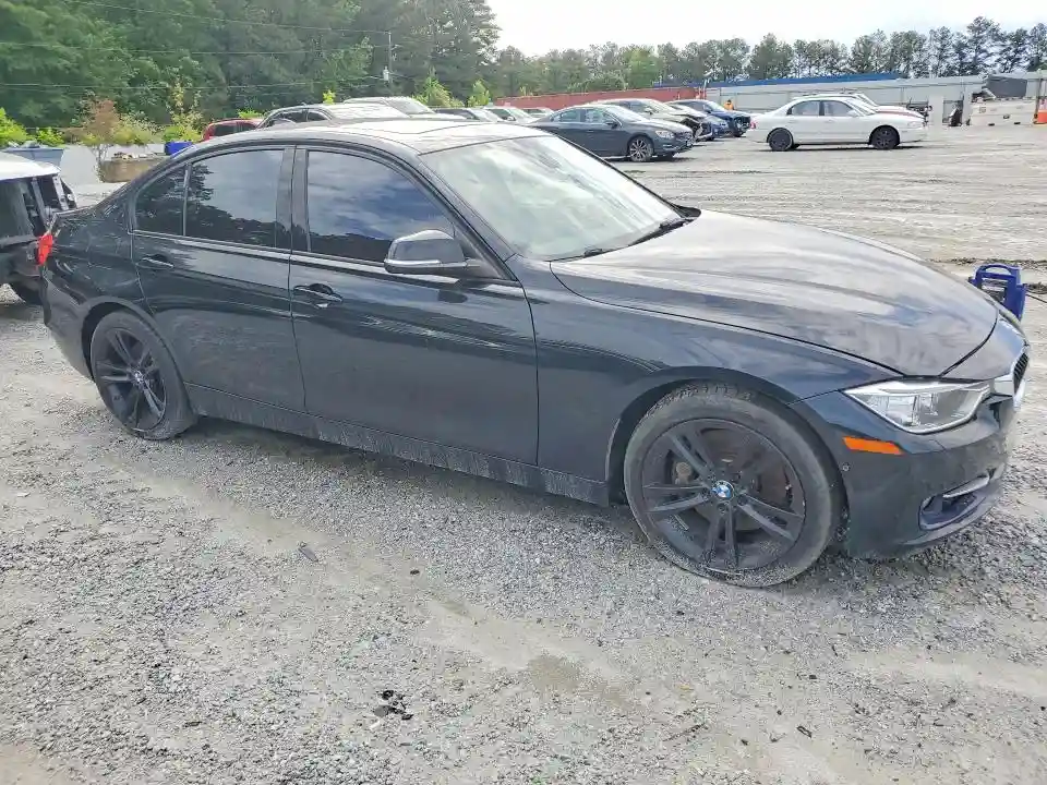 WBA3B9C50DF585343 2013 BMW 3 SERIES-3