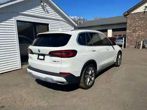 5UXTA6C02N9M26931 2022 BMW X5-2