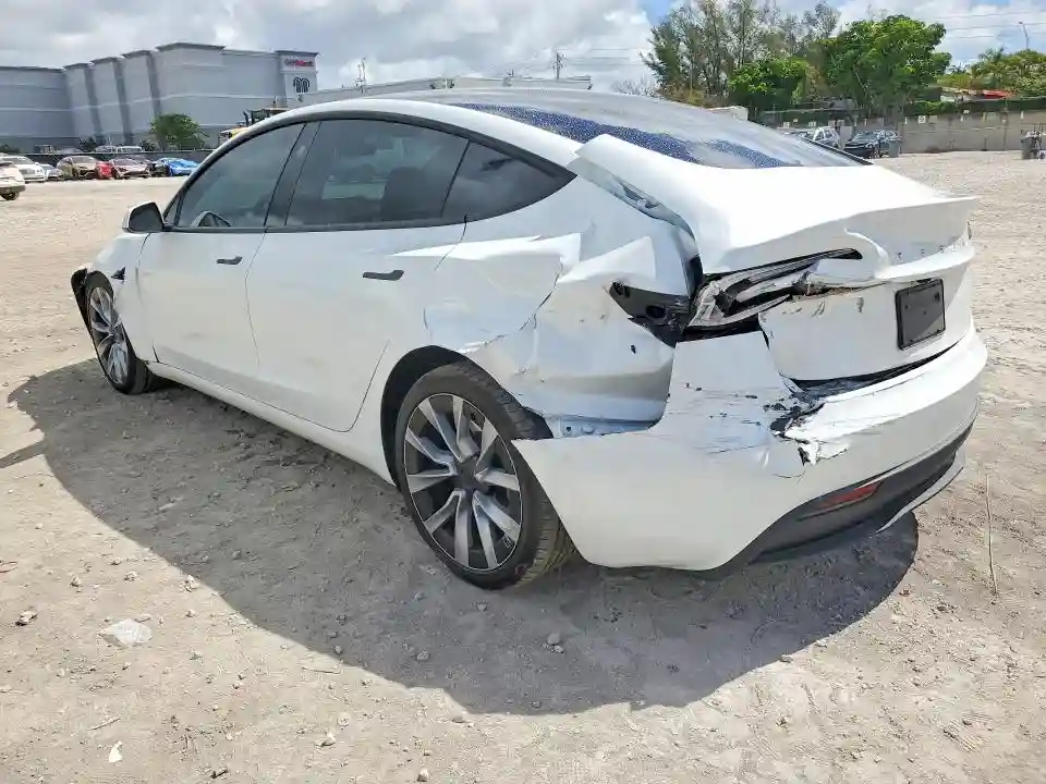 5YJ3E1EA1RF830197 2024 TESLA MODEL 3-1