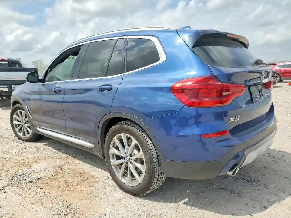 5UXTR7C55KLE88819 2019 BMW X3-1