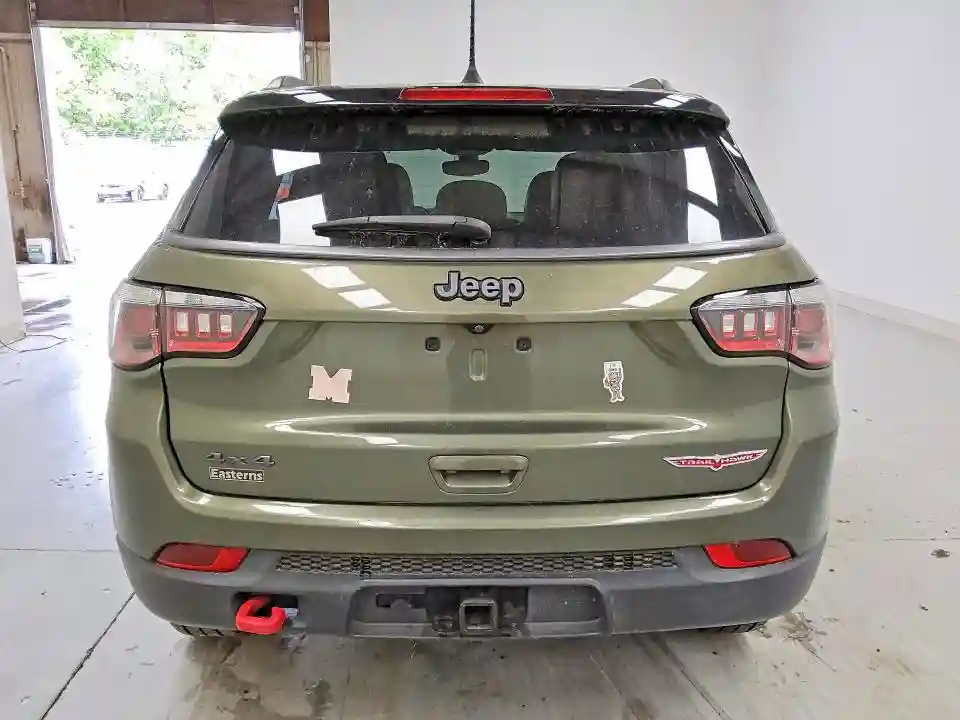 3C4NJDDB5KT653015 2019 JEEP COMPASS-5