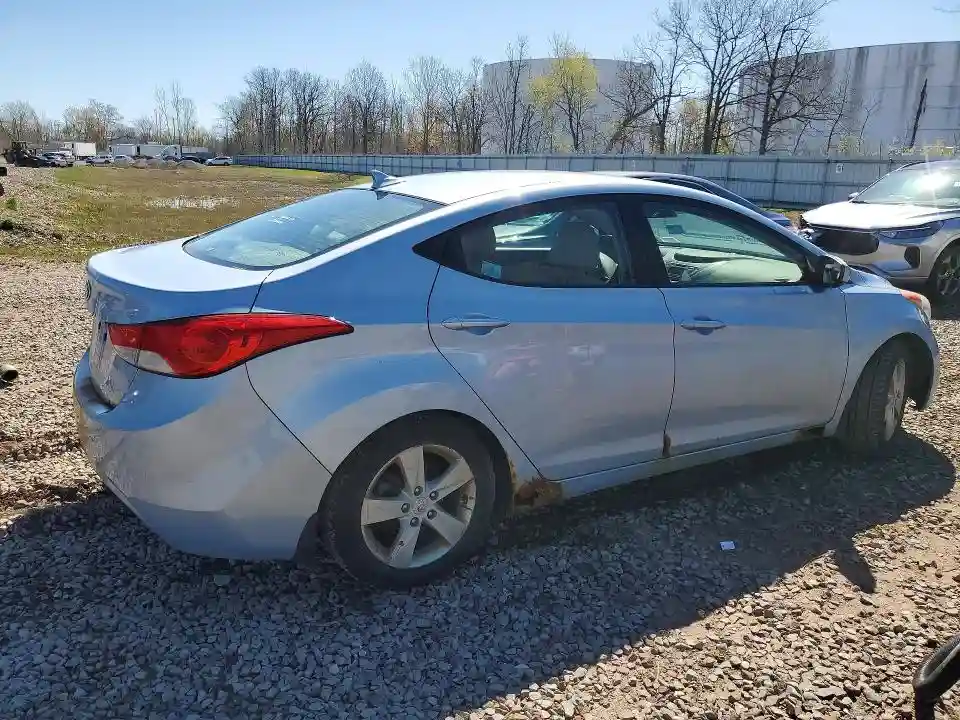 KMHDH4AE9DU614955 2013 HYUNDAI ELANTRA-2