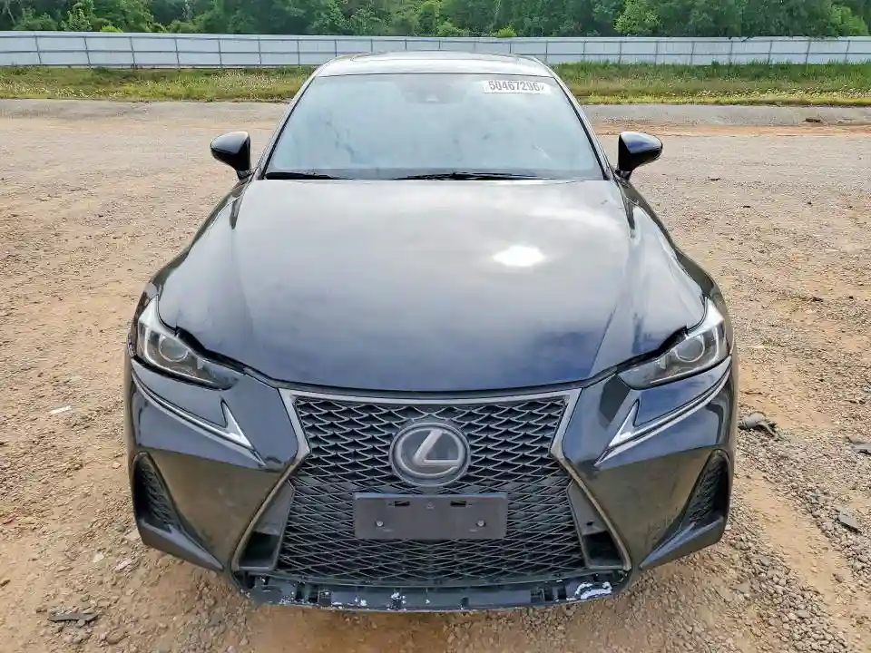 JTHBA1D20J5080586 2018 LEXUS IS-4