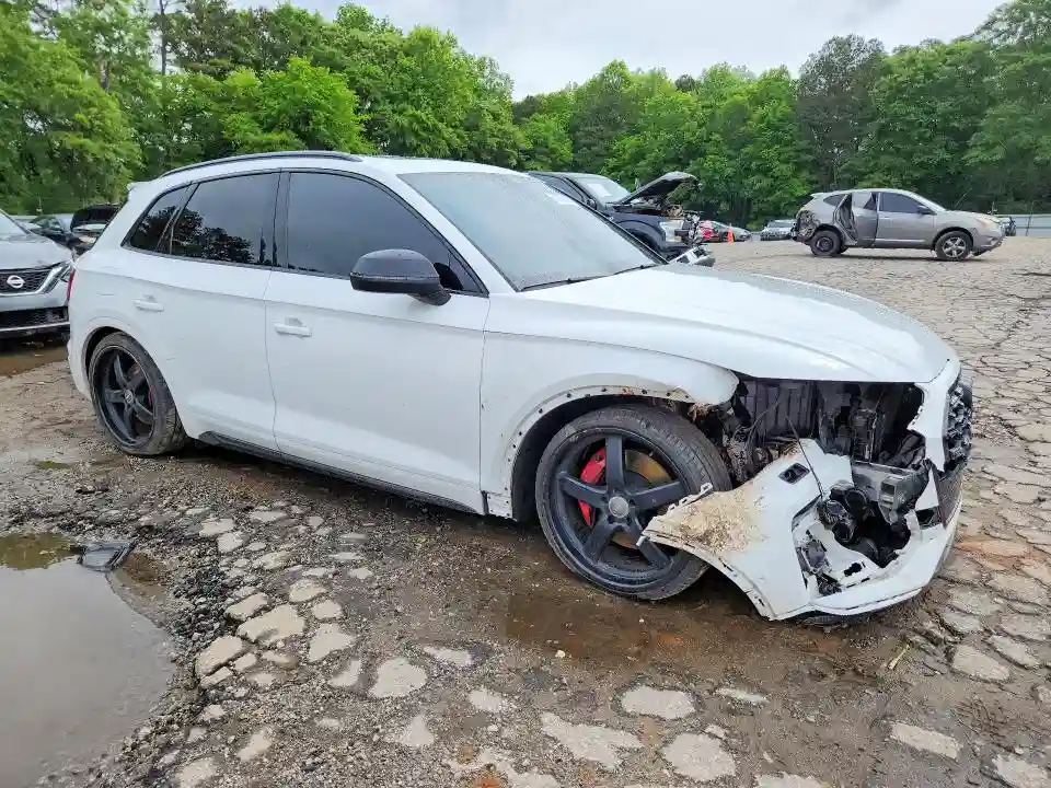 WA1C4AFY8P2009624 2023 AUDI SQ5-3