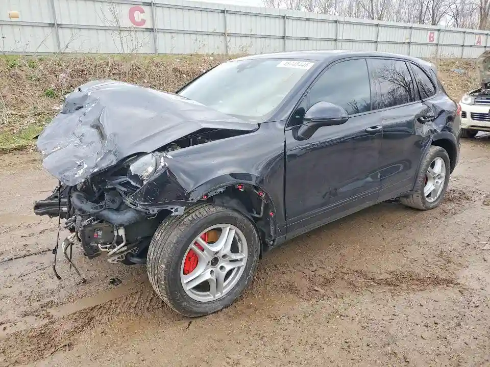 WP1AA2A20GKA08092 2016 PORSCHE CAYENNE-0