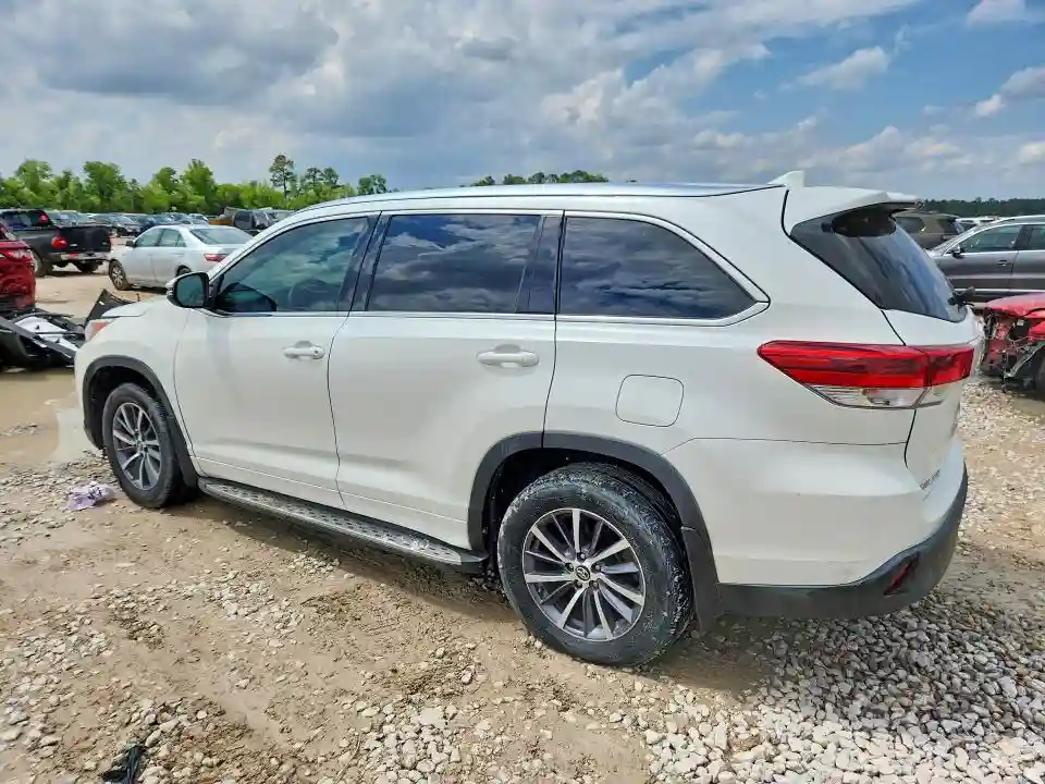 5TDKZRFH4HS517133 2017 TOYOTA HIGHLANDER-1