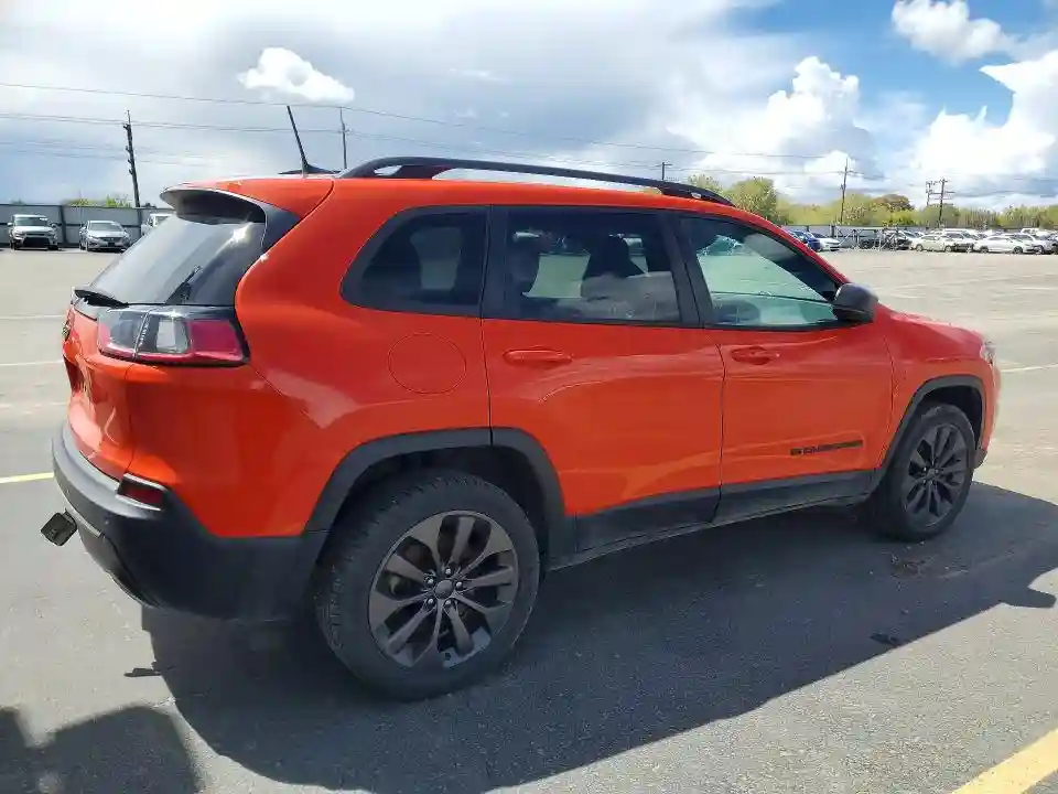 1C4PJMMN9MD151667 2021 JEEP CHEROKEE-2