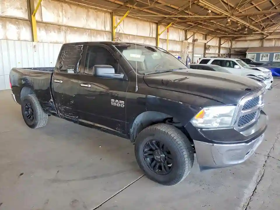 1C6RR7GG2HS578231 2017 RAM 1500-3