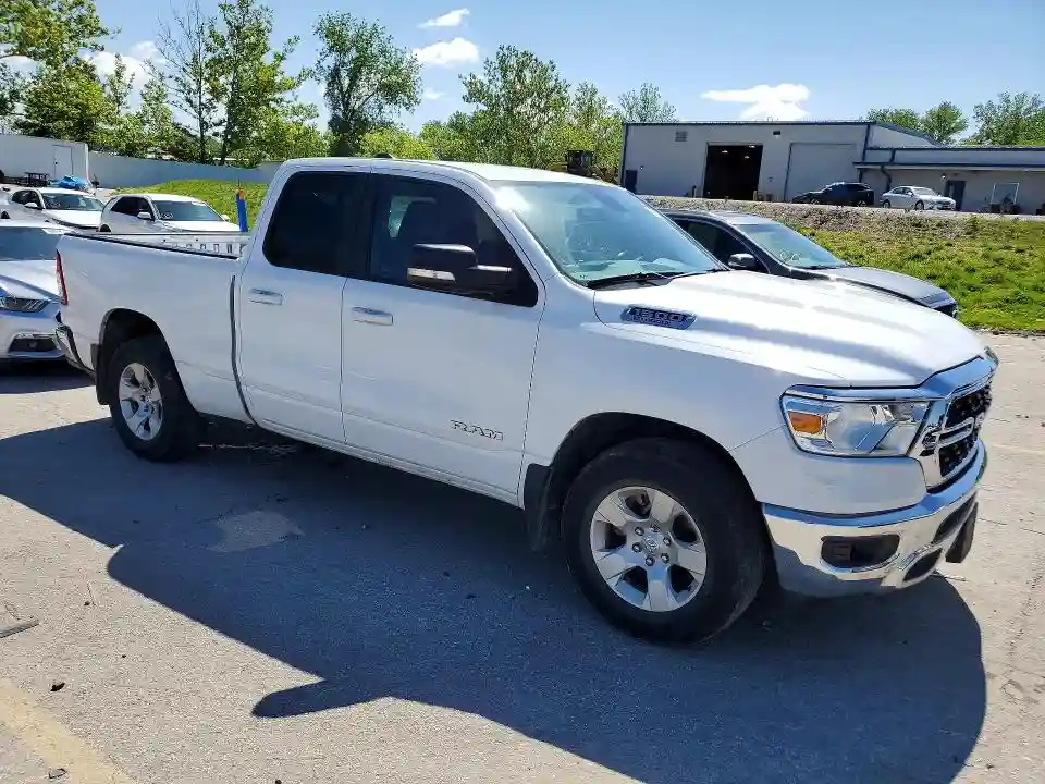 1C6RREBG2NN372882 2022 RAM 1500-3