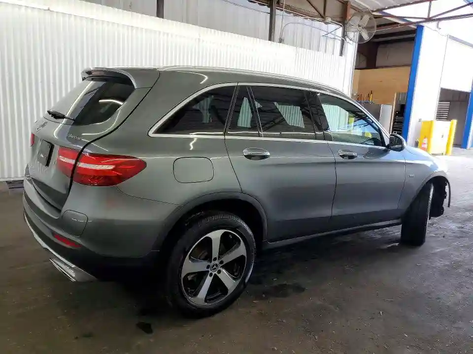 WDC0G5EB2KF559174 2019 MERCEDES-BENZ GLC-CLASS-2