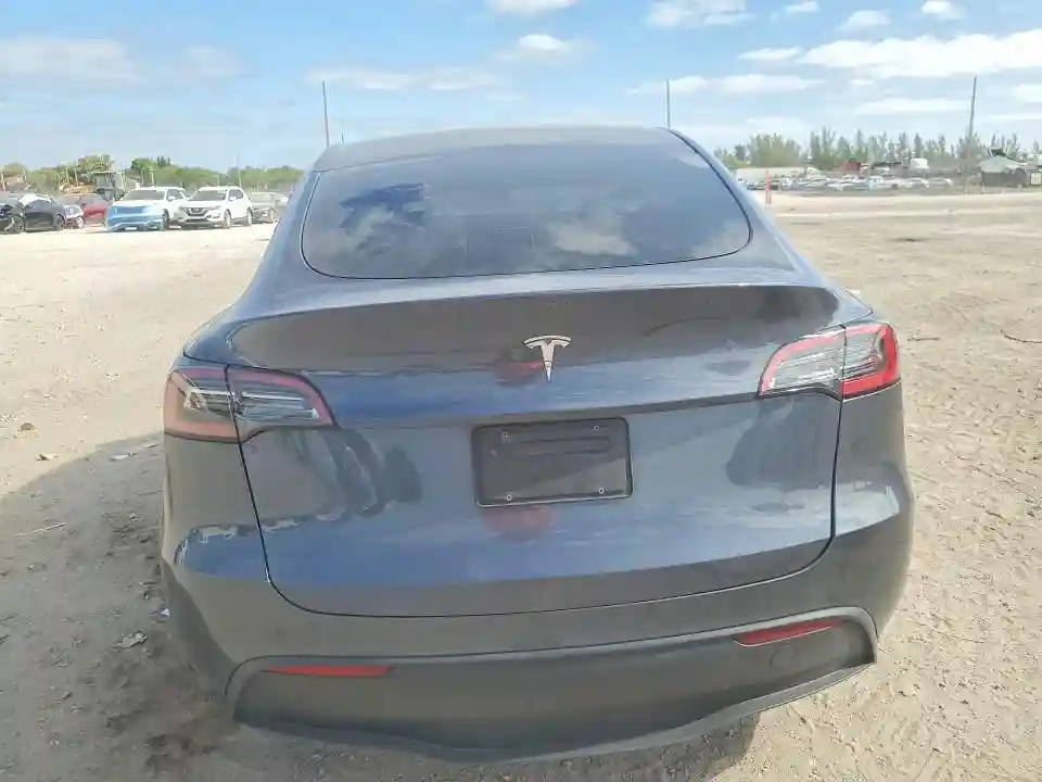 7SAYGDED7PF957273 2023 TESLA MODEL Y-5