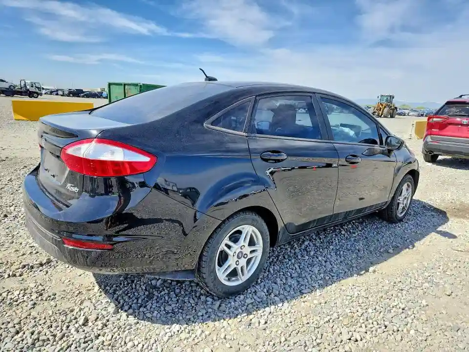 3FADP4BJ0HM166169 2017 FORD FIESTA-2