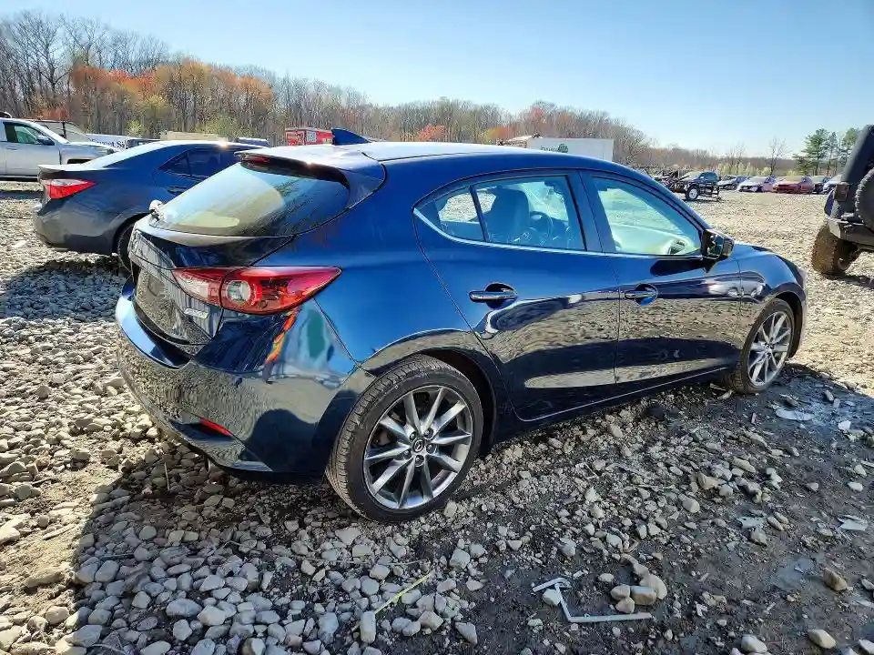 3MZBN1M38JM270108 2018 MAZDA 3-2