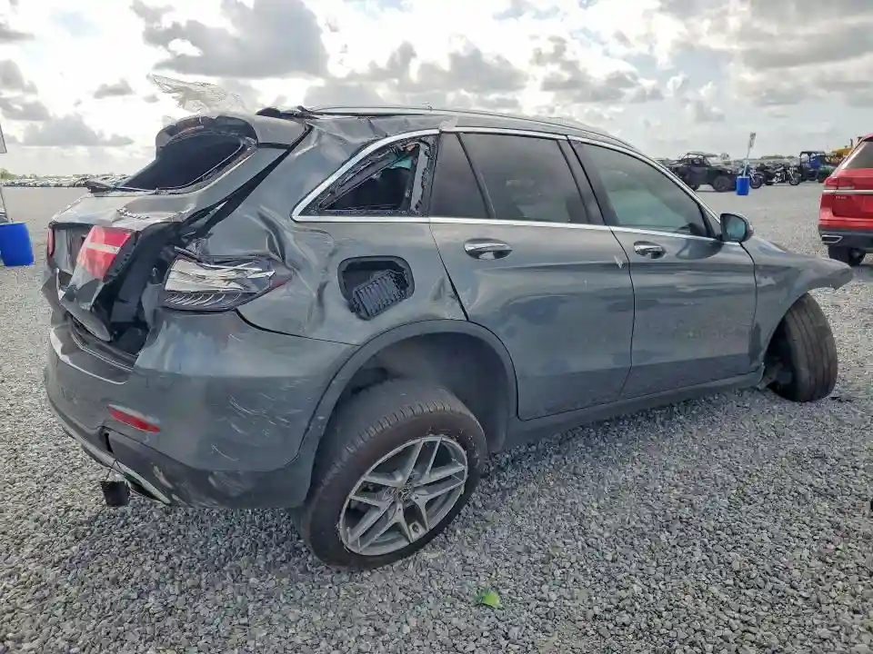 WDC0G4KB0JV045097 2018 MERCEDES-BENZ GLC-CLASS-2