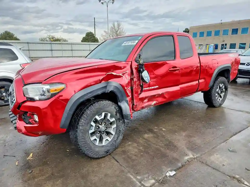 5TFSZ5AN2JX165076 2018 TOYOTA TACOMA-0