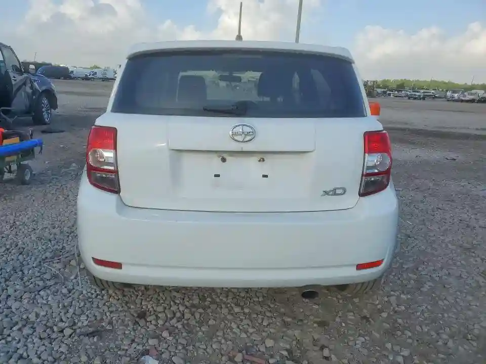 JTKKU4B45AJ053043 2010 SCION XD-5