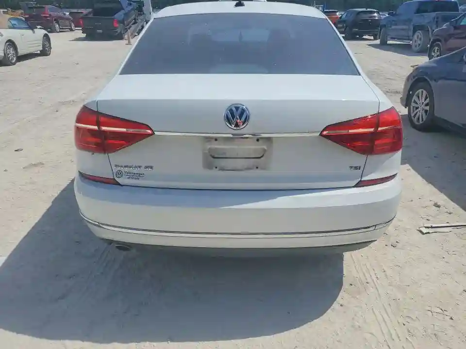 1VWBS7A3XGC038605 2016 VOLKSWAGEN PASSAT-5