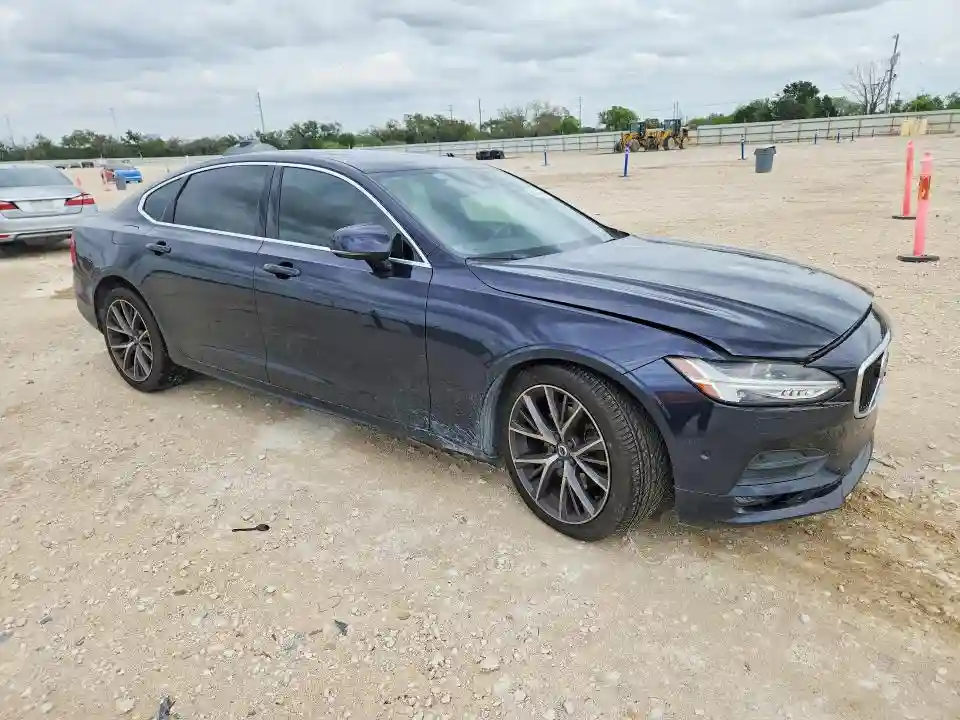 LVY102AK8KP088430 2019 VOLVO S90-3