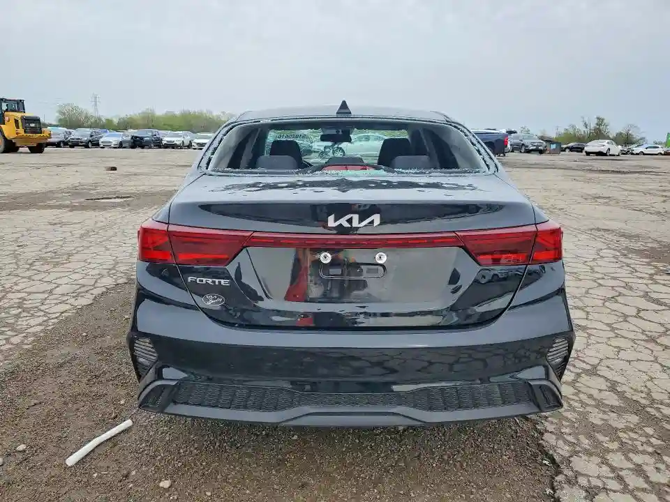 3KPF24AD3RE837147 2024 KIA FORTE-5