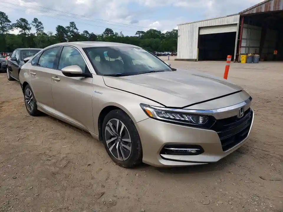 1HGCV3F55JA000902 2018 HONDA ACCORD-3