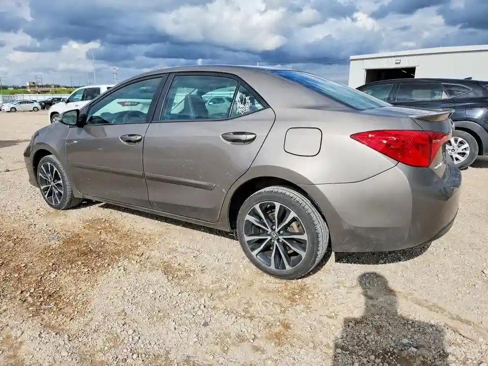 5YFBURHE3JP783534 2018 TOYOTA COROLLA-1