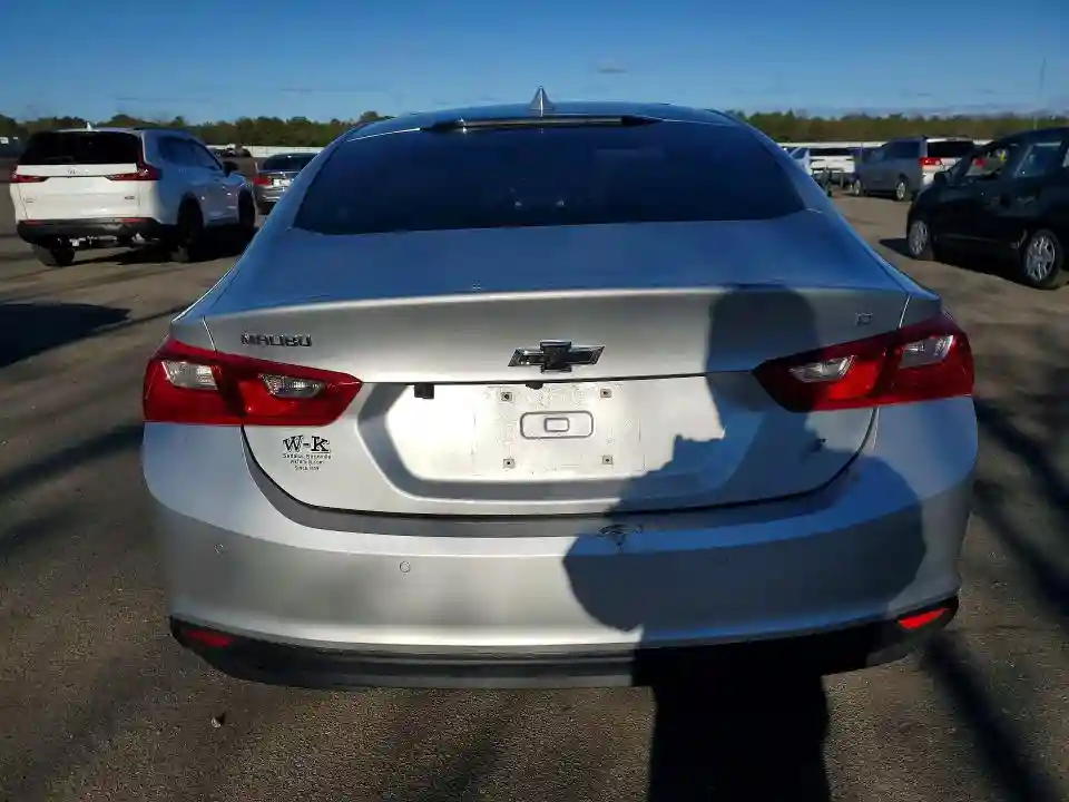 1G1ZD5ST1JF137746 2018 CHEVROLET MALIBU-5