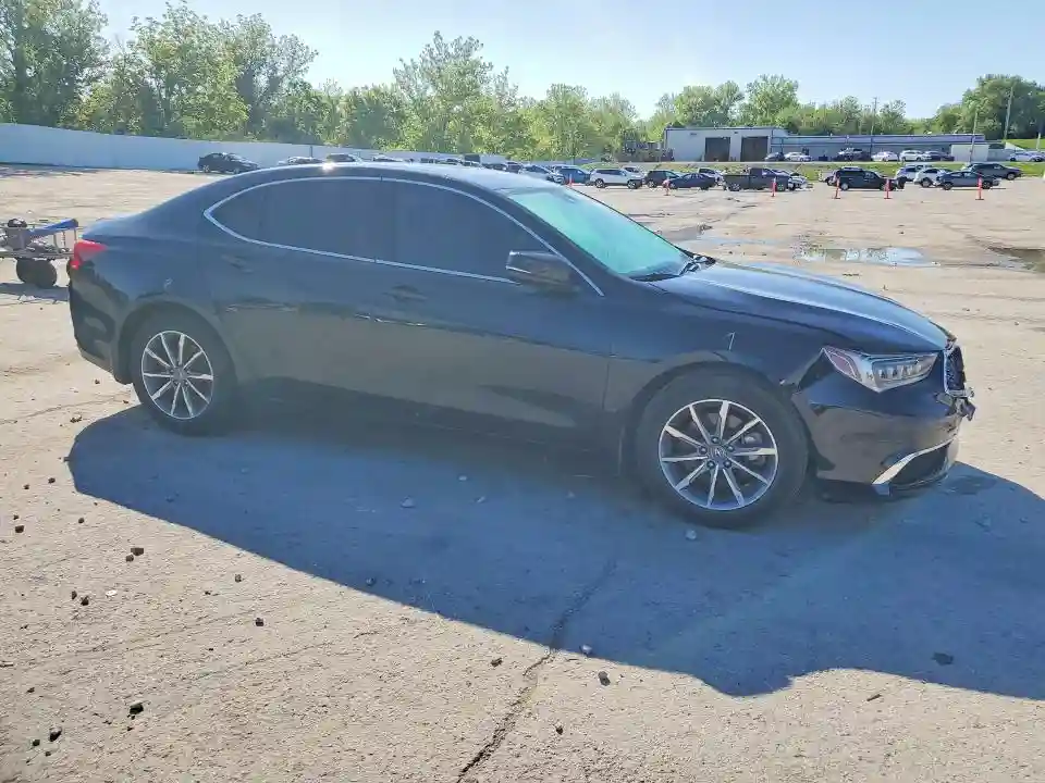 19UUB1F30JA008969 2018 ACURA TLX-3
