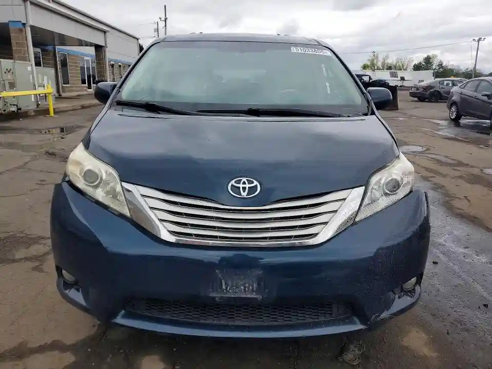 5TDDK3DC5CS043316 2012 TOYOTA SIENNA-4