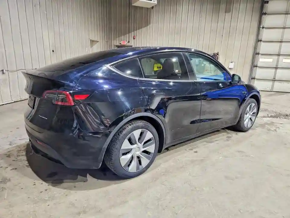 7SAYGDEE9PA187003 2023 TESLA MODEL Y-2