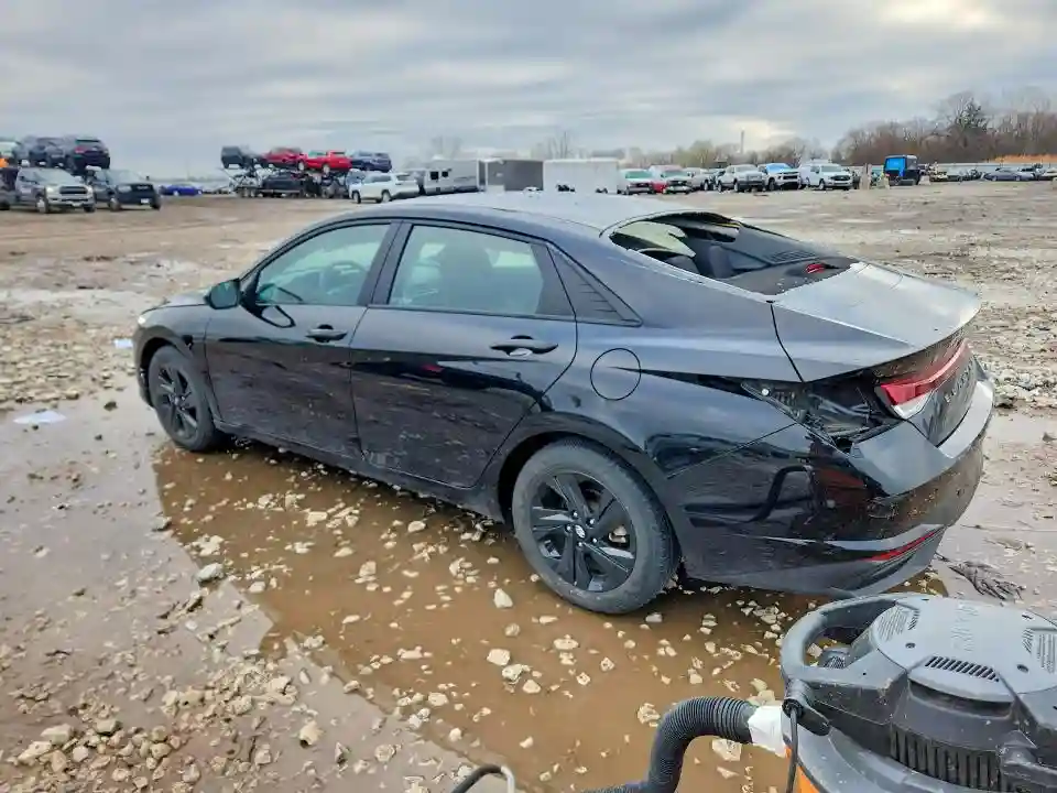 KMHLM4AG3PU433508 2023 HYUNDAI ELANTRA-1