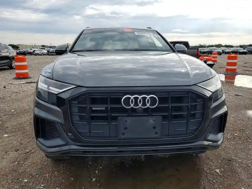 WA1EVAF16KD030798 2019 AUDI Q8-4
