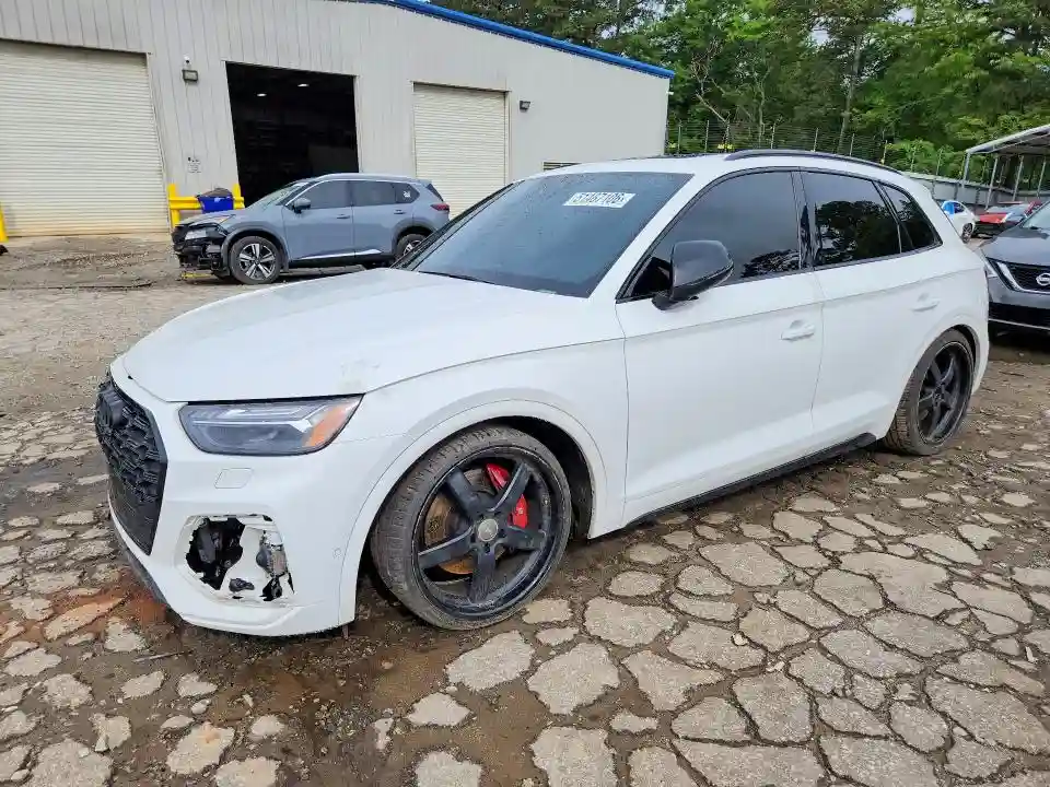 WA1C4AFY8P2009624 2023 AUDI SQ5-0