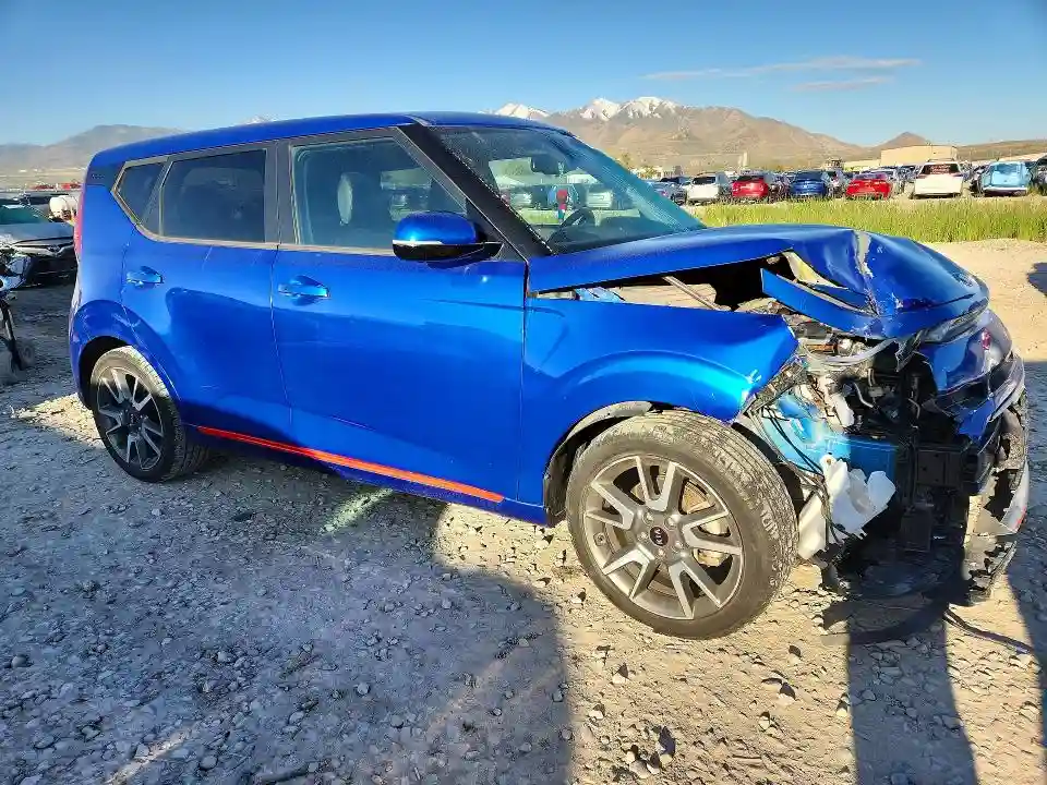 KNDJ53AF3L7107386 2020 KIA SOUL-3