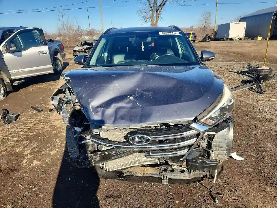 KM8J3CA20HU507767 2017 HYUNDAI TUCSON-4