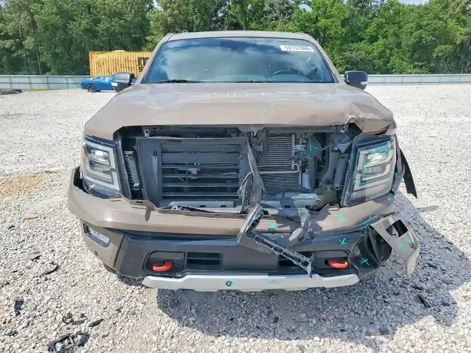 1N6AA1ED2RN100097 2024 NISSAN TITAN-4