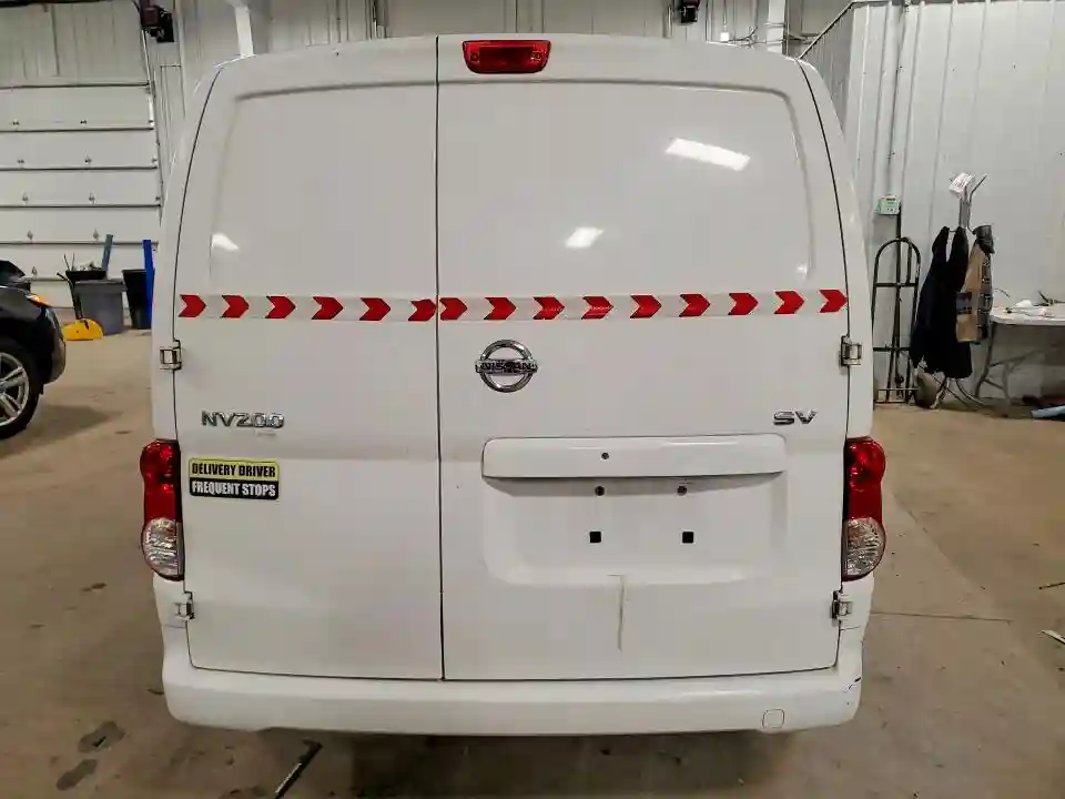 3N6CM0KN8HK720755 2017 NISSAN NV-5
