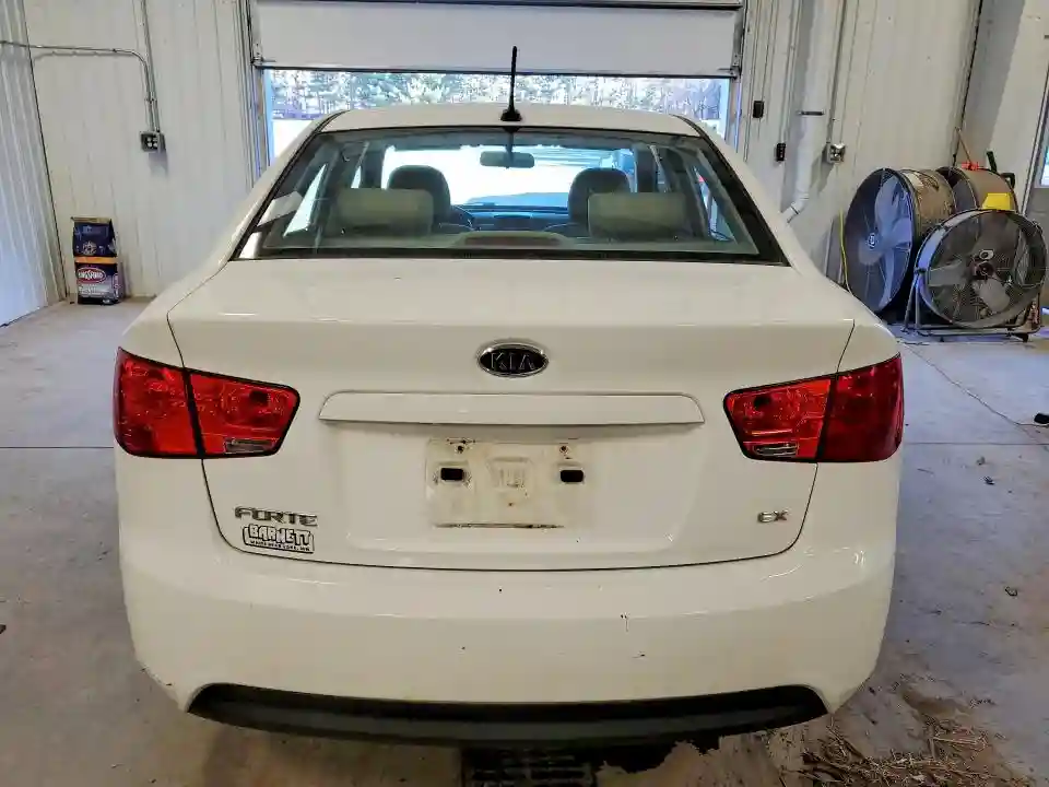 KNAFU4A22A5874924 2010 KIA FORTE EX-5
