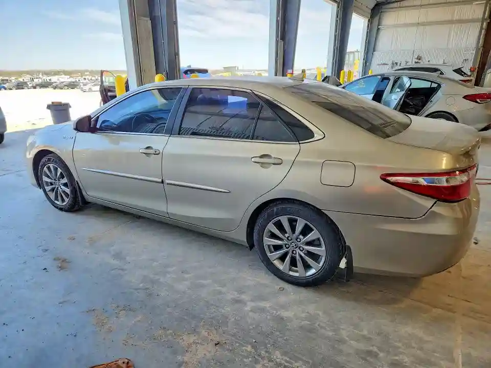 4T1BD1FK8HU220305 2017 TOYOTA CAMRY SOLA-1