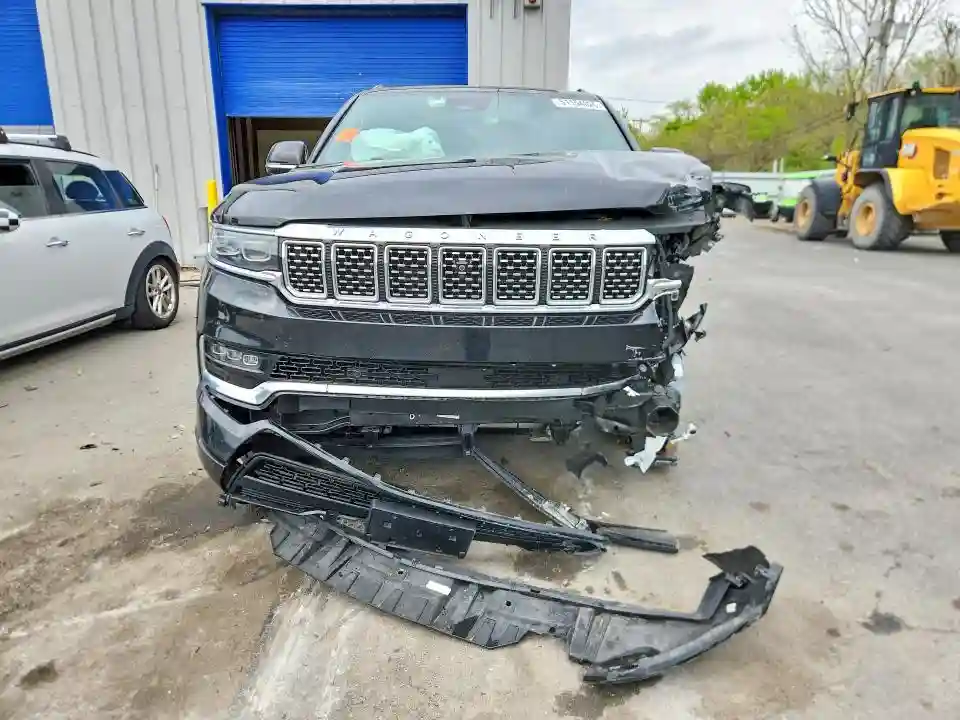 1C4SJVEJ3PS550280 2023 JEEP GRAND WAGO-4