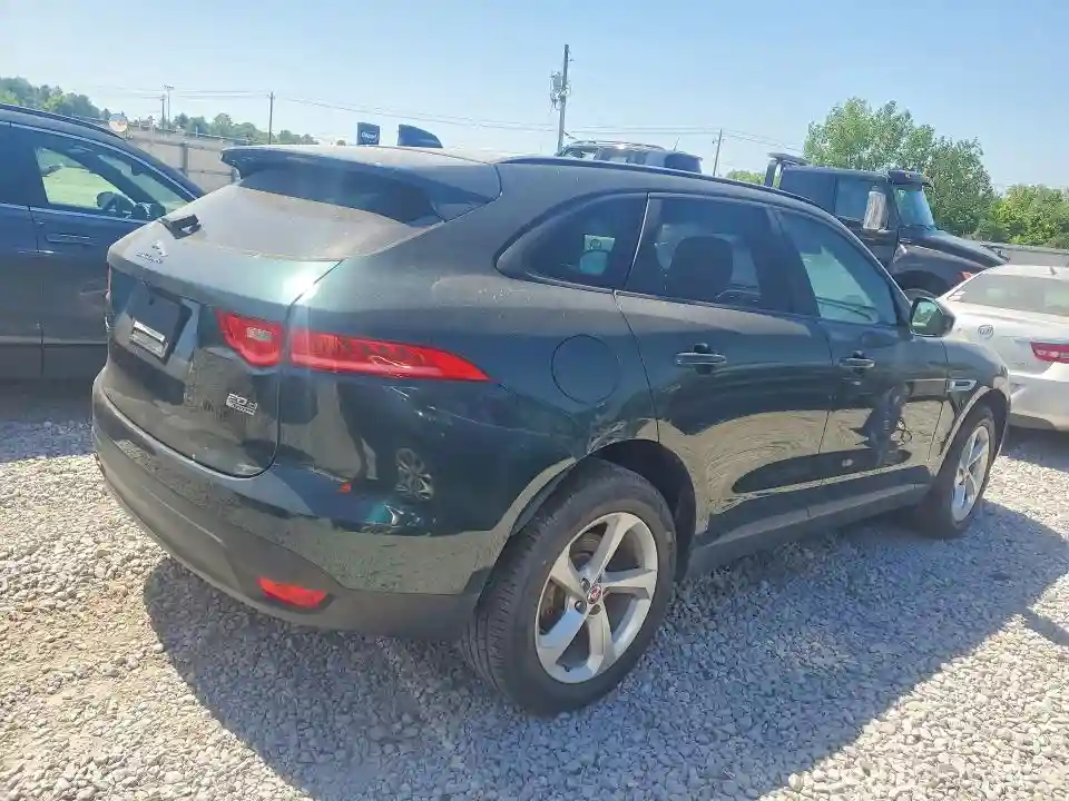 SADCJ2BN7HA090868 2017 JAGUAR F-PACE-2