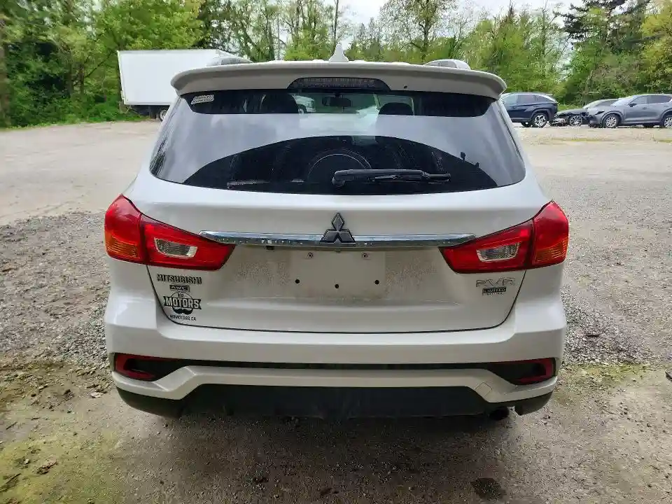 JA4AJ4AW9JU600659 2018 MITSUBISHI OUTLANDER-5