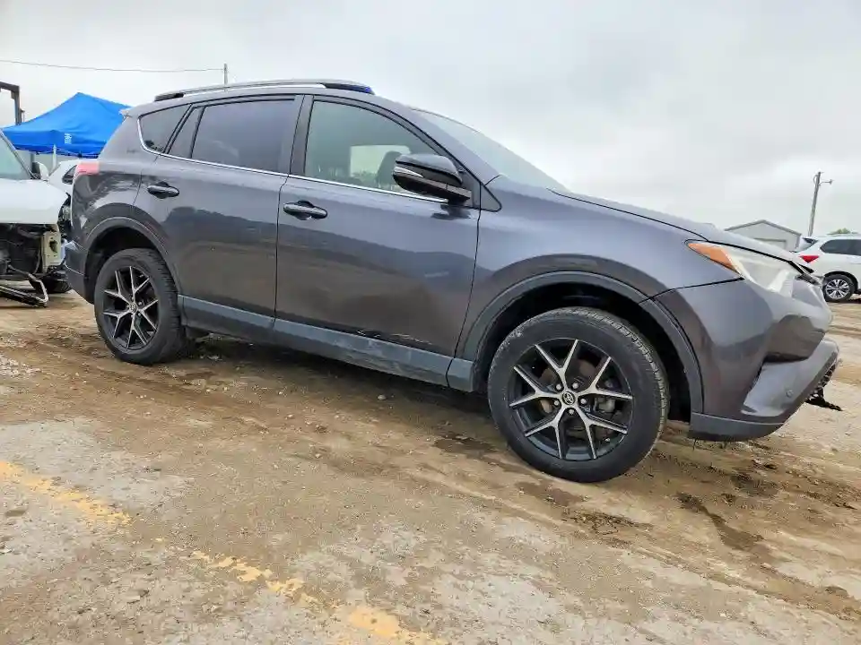 JTMJFREV0HJ704460 2017 TOYOTA RAV4-3