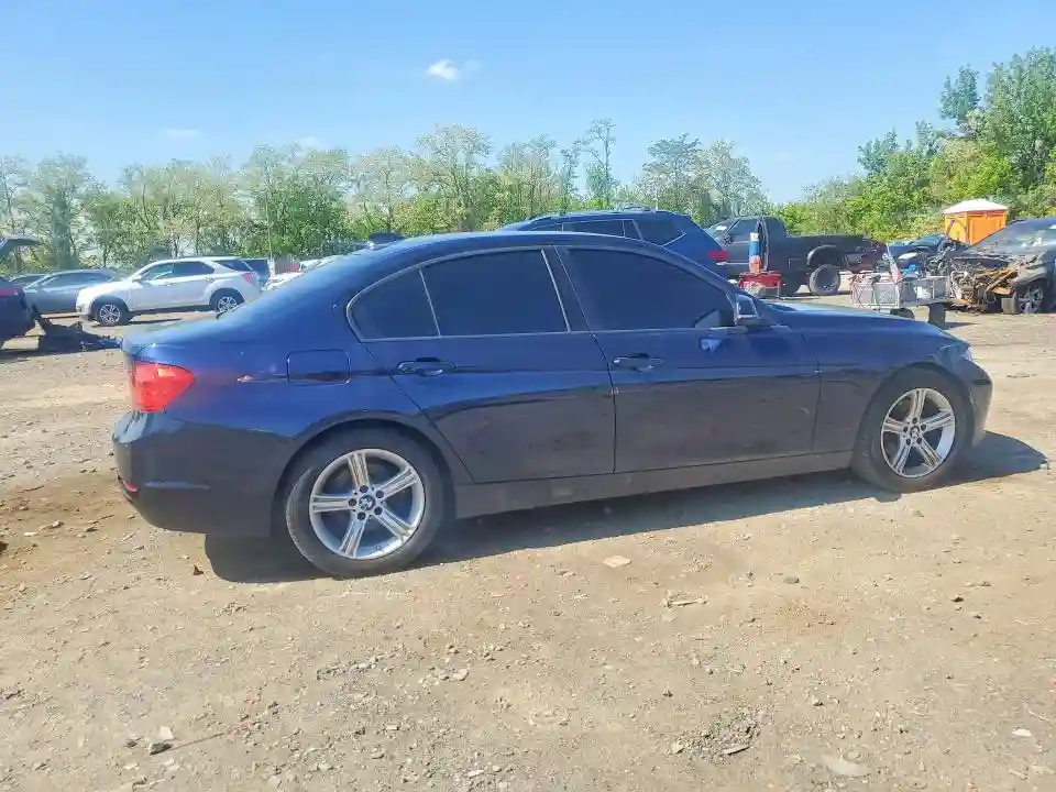 WBA3A5C56CF342341 2012 BMW 3 SERIES-2