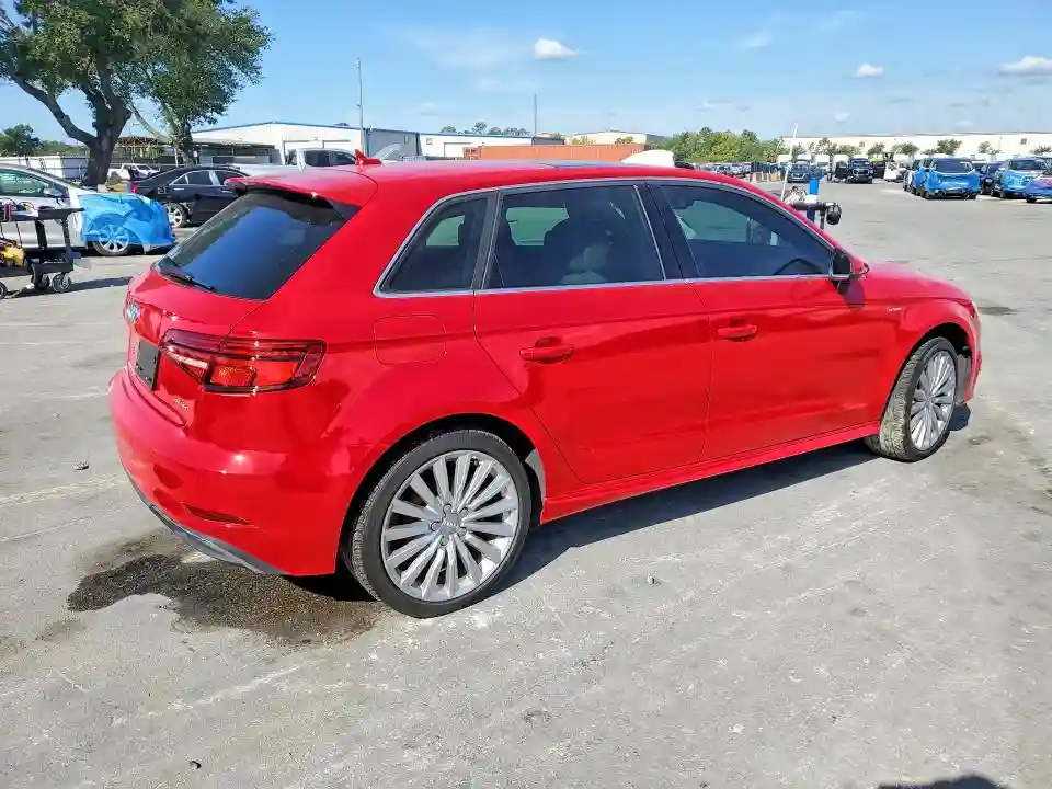 WAUTPBFF9HA036370 2017 AUDI A3-2